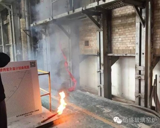 振華裝飾玻璃一窯四線玻璃磚窯爐冷修改造施工驗收並點火烤窯