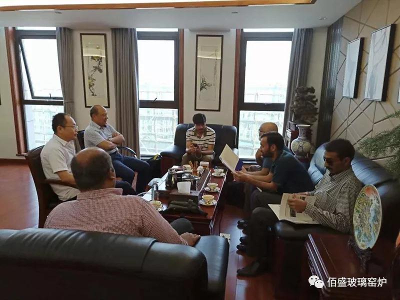 國外客戶來訪麻豆影音在线播放洽談合作