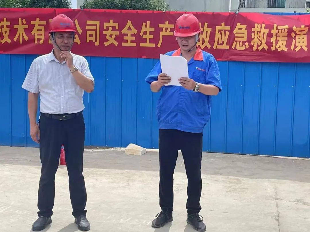 指揮長端義金（左）、副指揮長楊祥仁（右）